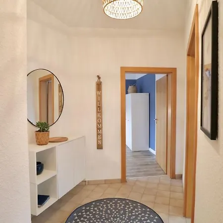 Boho Apartment: Netflix + Balcony + Bathtub *