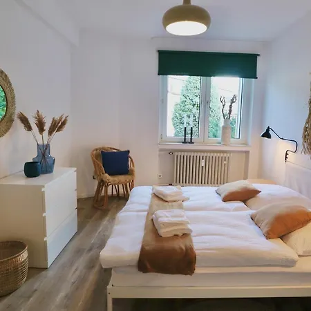 Boho Apartment: Netflix + Balcony + Bathtub شقة إسن
