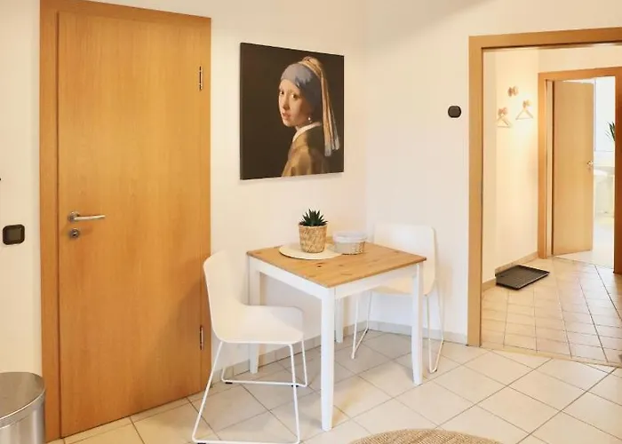 Boho Apartment: Netflix + Balcony + Bathtub Lägenhet